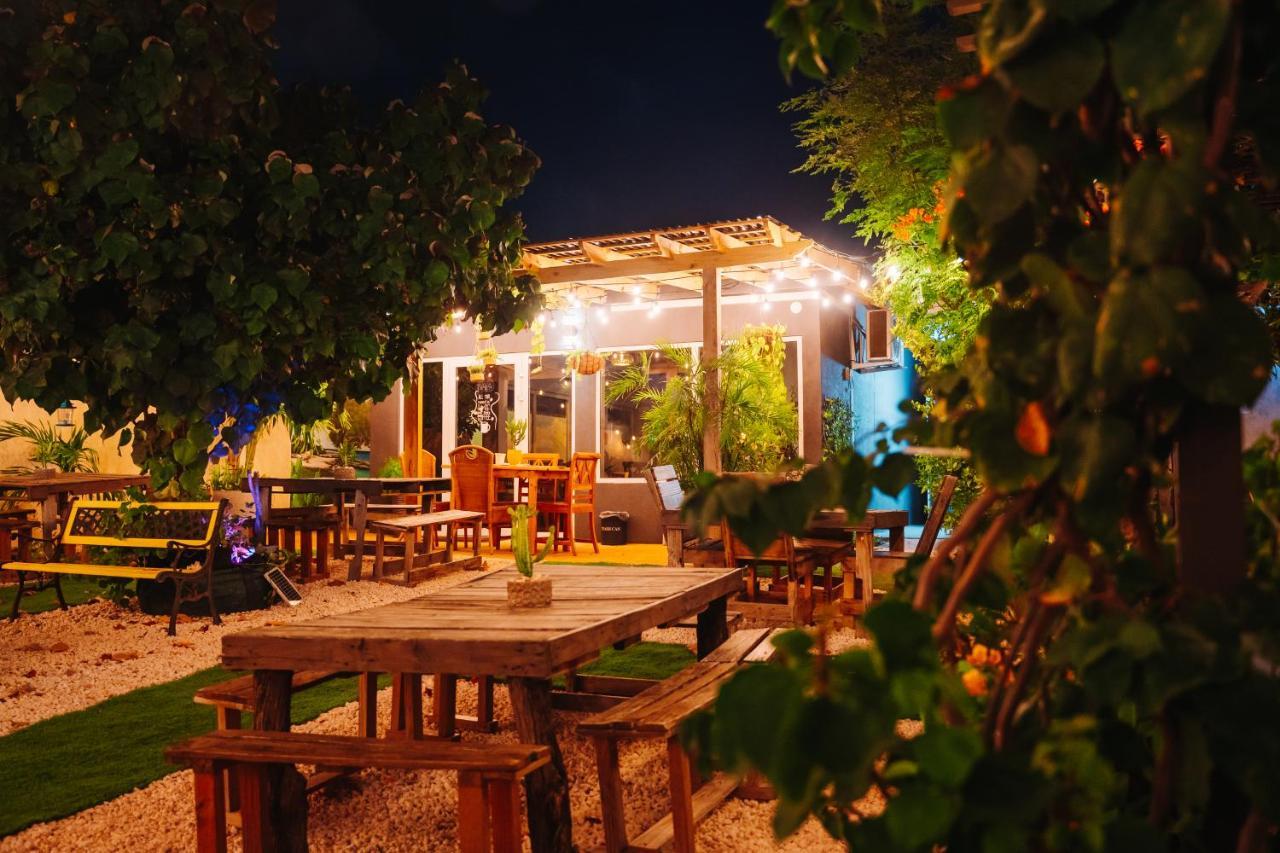 Hotel Rh Boutique Aruba オラニエスタッド エクステリア 写真