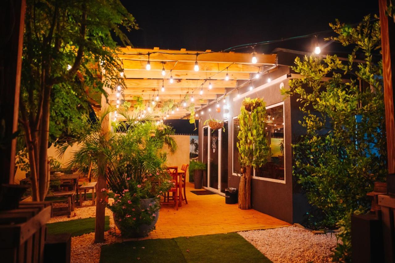 Hotel Rh Boutique Aruba オラニエスタッド エクステリア 写真